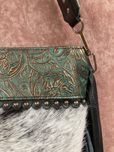 Load image into Gallery viewer, Conceal Carry - Salt and Pepper Hair-on-Hide