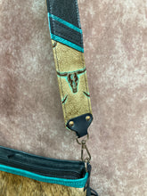 Load image into Gallery viewer, Designer Longhorn Skulls and Barbed Wire Crossbody