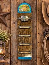 Load image into Gallery viewer, Desert Trophy Buckle Display
