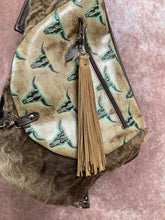 Load image into Gallery viewer, Purse Tassel - Tan Leather
