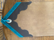 Load image into Gallery viewer, Table Runner - Tan Leather Longhorn
