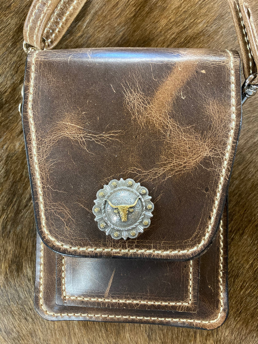 Cell Phone Purse - Brown Crinkled Leather w/Longhorn Concho
