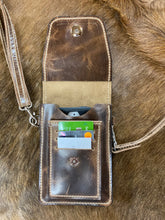 Load image into Gallery viewer, Cell Phone Purse - Brown Crinkled Leather w/Longhorn Concho
